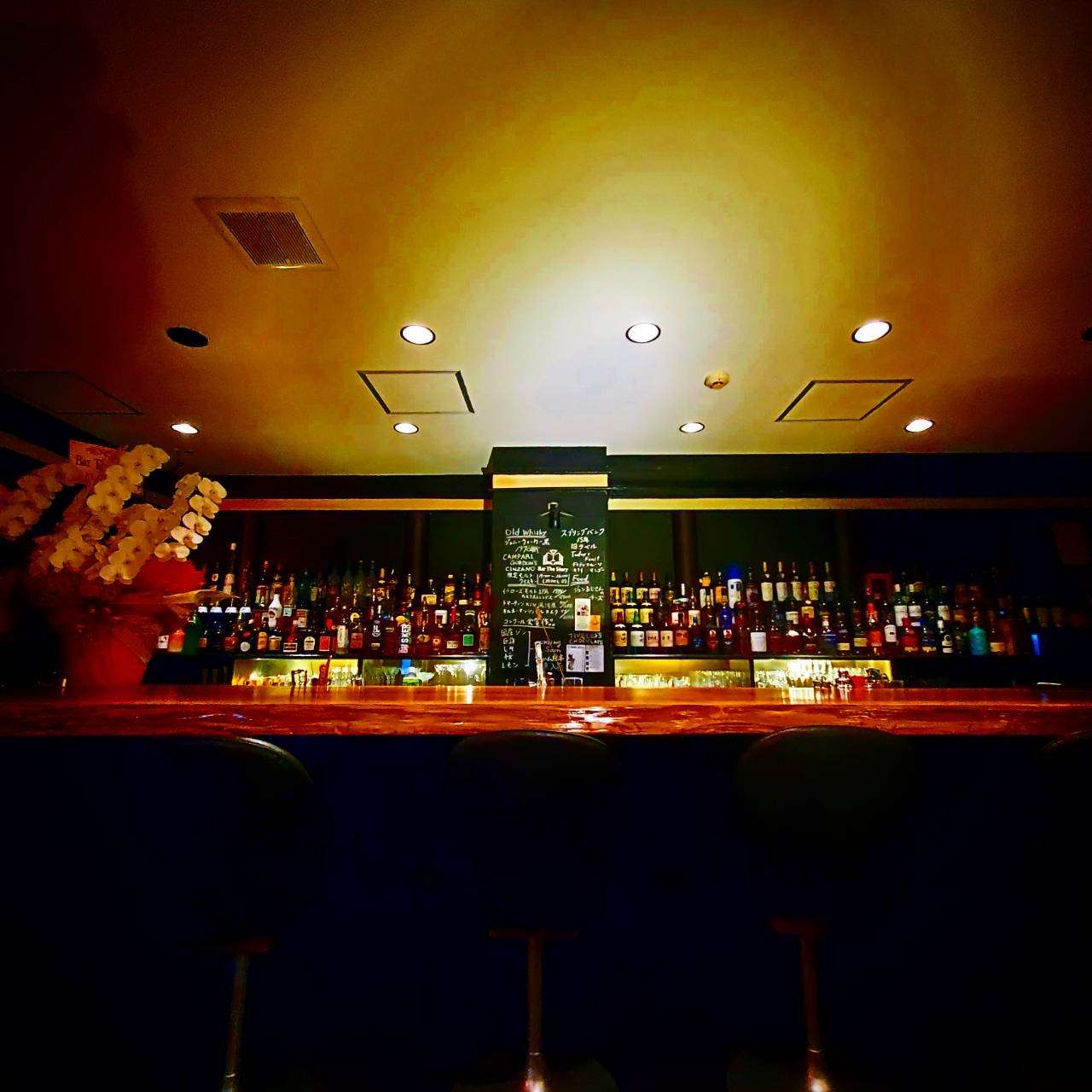 Bar The Story の店内